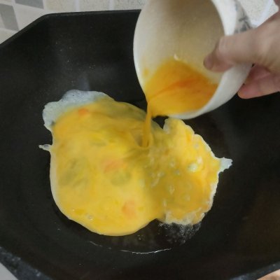 西红柿炒鸡蛋的做法英文 这就是西红柿炒鸡蛋的做法英文