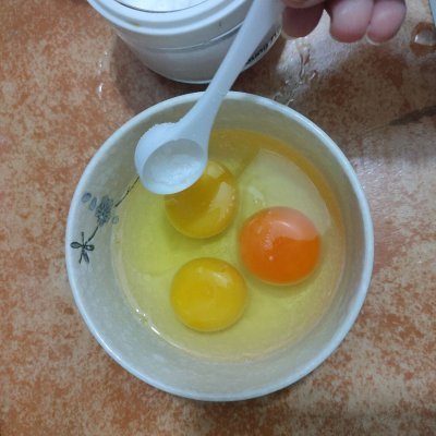 西红柿炒鸡蛋的做法的详细步骤 正宗鸡蛋炒西红柿