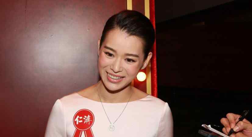 胡杏儿和黄宗泽 胡杏儿黄宗泽不拉窗帘 与胡杏儿拥吻不雅照曝光