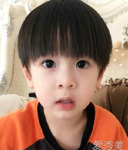 吴尊年龄 吴尊儿子今年多大了中文名叫什么？吴尊一共有几个孩子？