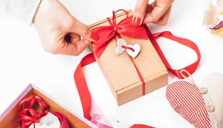 教师节该送什么礼物 教师节该送什么礼物 分享六个最适合送老师礼物