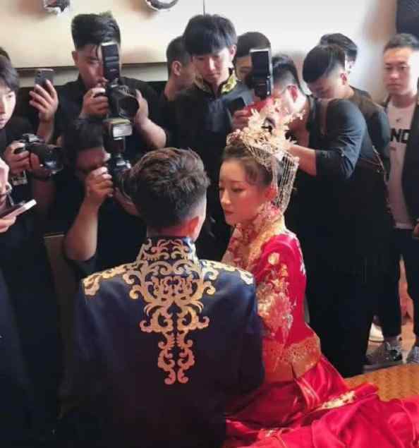 王婧伊 李梦琦王婧伊婚礼收入惊人！一笔礼金17万 粉丝炸锅