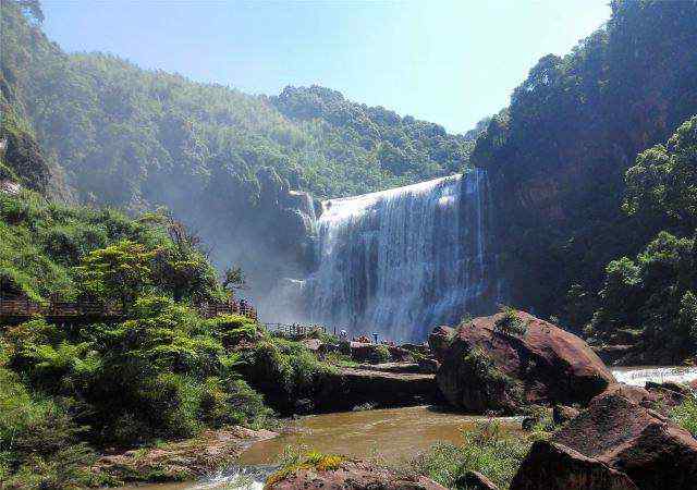 最宽的瀑布 中国最宽瀑布，中国十大最美瀑布！