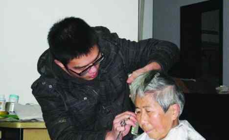 老奶奶短发剪头发图解 80岁老太太短发发型图片 80岁短发如何打理