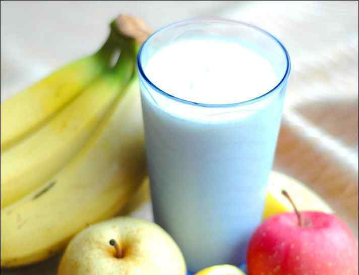 每天喝牛奶能够丰胸美乳吗?