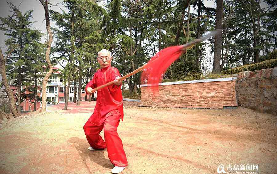 孙膑拳 青岛83岁大爷竟是武林高手 打服20多岁小伙！