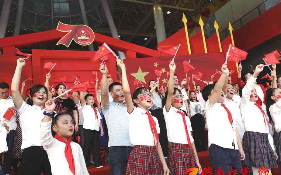 祝福祖国合唱 【家国同梦70年】快闪合唱祝福祖国