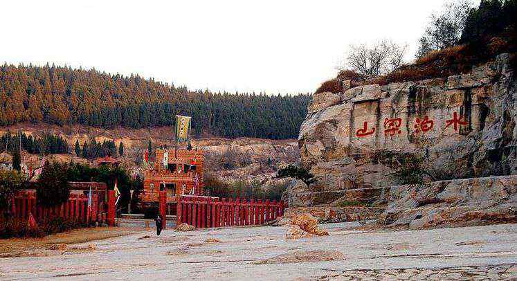 水泊梁山旅游网 水泊梁山风景区,以水浒文化为主要内容的著名风景区!