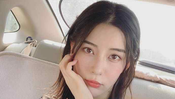 杨壹童 朱凌雾年龄多大 新晋女演员朱凌雾美貌原来是遗传妈妈