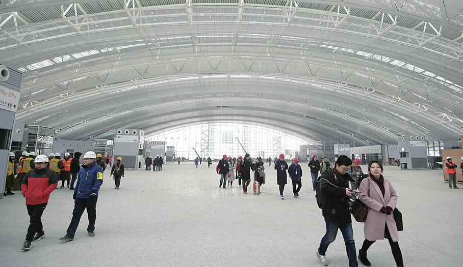 济青高铁吧 83分钟速度与“济青” 记者跟随试验列车体验济青高铁全新速度