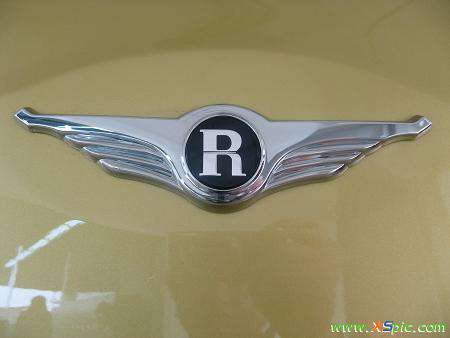 宾利标志 这是什么车标“R”像宾利一样两边是翅膀,但中间字母不是“B”,而是“R”.这是什么车的标志?
