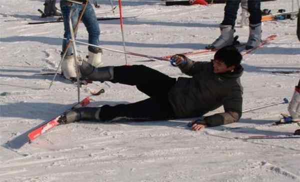 山西滑雪场 太原九龙滑雪场开放时间 太原九龙滑雪场滑雪票价格