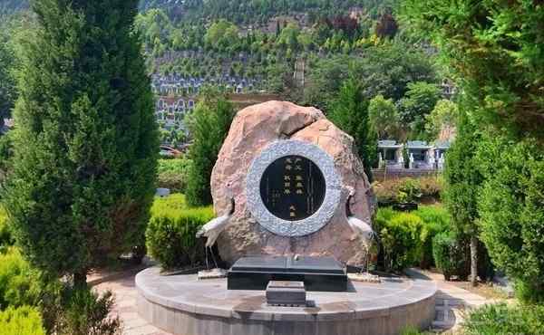 坟地风水学 农村坟地风水大全