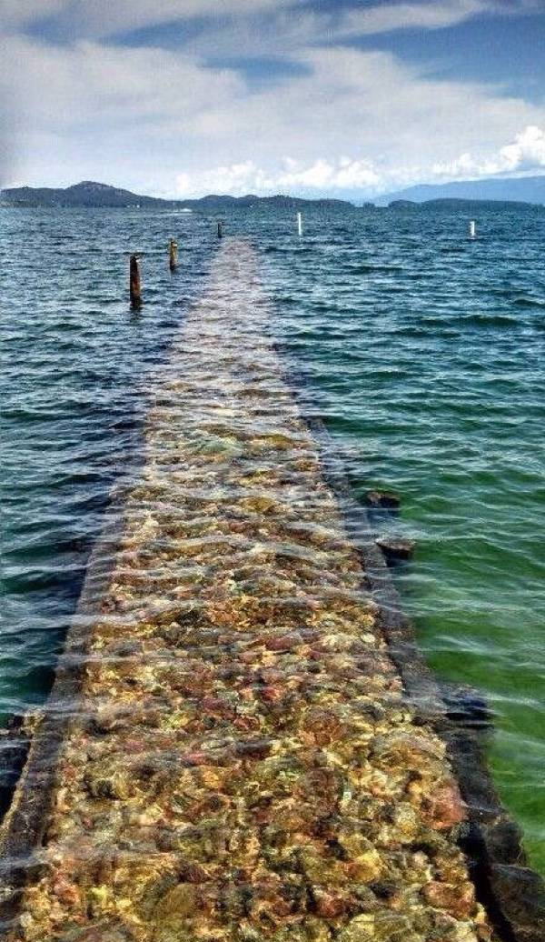 世界上最干净的湖泊之一Flathead lake 弗拉特黑德湖