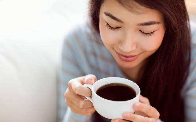 6款自制补血养颜茶配方助你养出好气色！