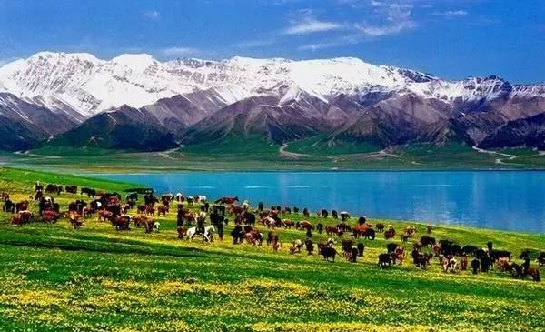 让人欲罢不能的20个新疆美景胜地！