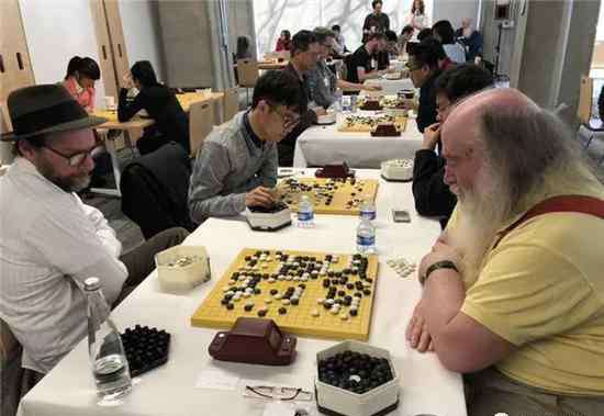 酷爱上海论坛 围棋做“大使” 记一年一度的北美围棋盛会