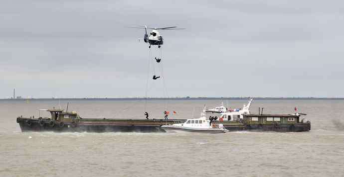 上海吴淞口国际邮轮码头电话 海陆空联动！吴淞口国际邮轮码头举行安保演习