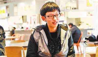 17岁男生照片 重庆17岁男孩何琦骁资料照片 被最难考大学录取奖学金200万