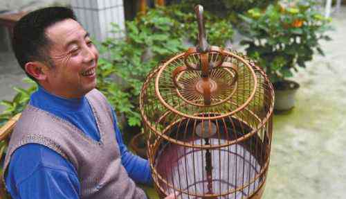 鸟笼出售 郫县鸟笼卖3万 大圈找不到一丝接缝处（组图）
