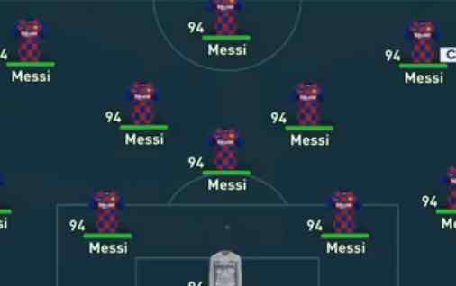 踢足球游戏 11个梅西一起踢球会如何？球迷用游戏模拟，踢皇马13-0太恐怖