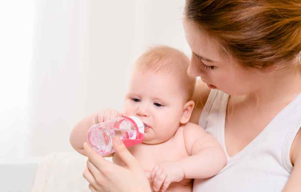 小孩吐奶怎么办 宝宝吐奶怎么办，什么原因如何预防？