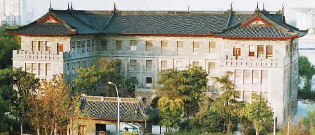 宁波第二医院 宁波第二医院的那座老楼已经有85年的历史了