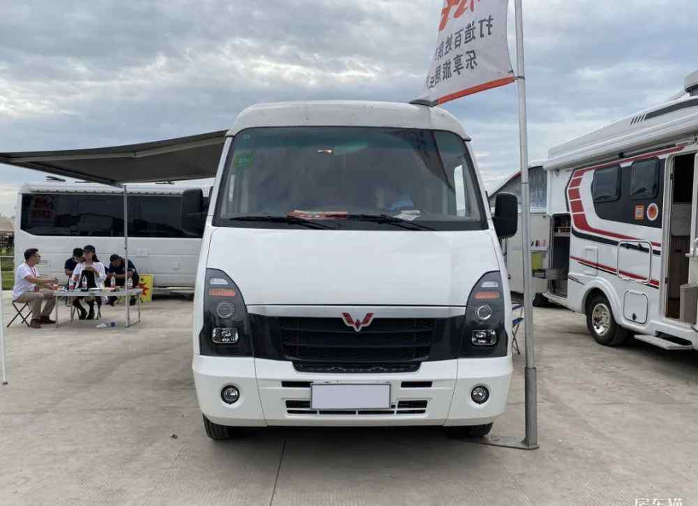 五菱房车 关注度高的百姓房车，五菱B型和C型房车对比评测，谁是你的菜？