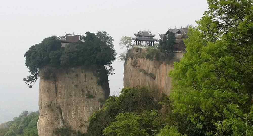 剑门蜀道 四川一座容易读错的山，是剑门蜀道国家级风景名胜区的组成部分