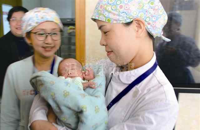 早产儿体重 温州成功救治一名早产儿中 体重最轻胎龄最小