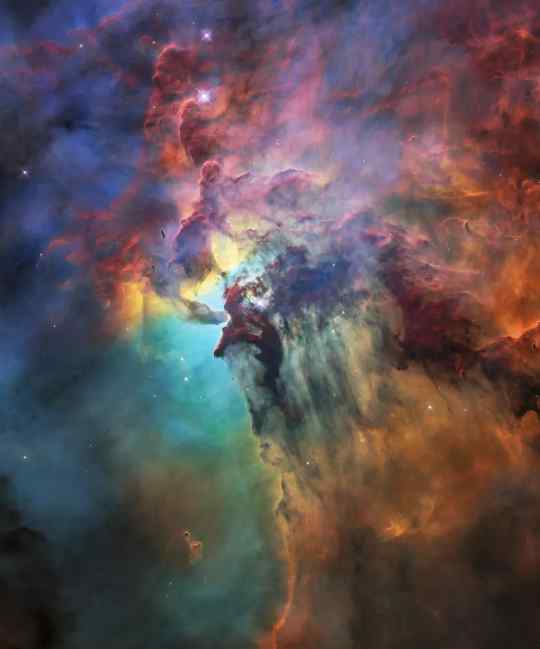 Lagoon NASA公布了潟湖星云（Lagoon Nebula）的照片及视频