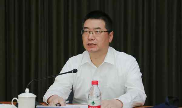 公安部十二局 公安部十二局局长曹忠平，已任湖南省民政厅党组书记