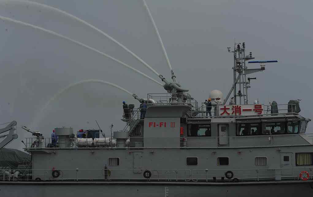 军舰最高航速180节 “浦消1号”消防船为什么被称为全亚洲最大最先进的消防船？
