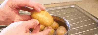 土豆可以怎么做 土豆这样做，好吃得能把碗底舔干净！