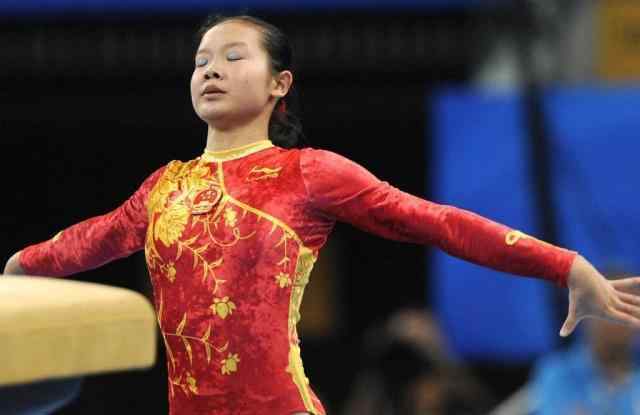 赵敬楠 她是获9个世界冠军的体操女王，退役后胖到认不出，31岁仍然单身