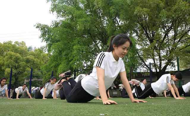 学姐被褥 大一新生要不要自己带被子？让学姐来告诉你