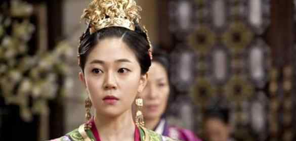 中国历史上最美的皇后 中国历史上唯一的外国皇后，从宫女上位皇后，最后出兵攻打祖国