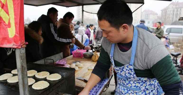 老师辞职卖肉夹馍 老师辞职卖肉夹馍 是什么让他如此想不开