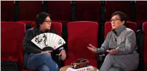 香港娱乐圈的黑暗事件 看完成龙跟高晓松的这段采访，终于知道娱乐圈到底多黑暗，太敢说