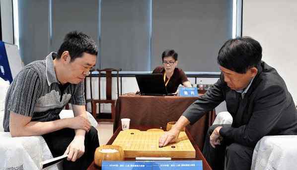 王育成结过婚吗 中国首位围棋世界冠军，棋力胜过聂卫平，结过3次婚，娶娇妻无子