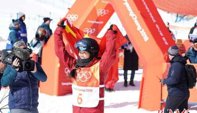 刘佳宇 平昌冬奥中国首枚奖牌诞生 刘佳宇：我会一直滑到老！