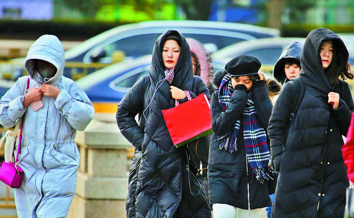 北京大风降温来袭 北京最新天气预报：周末大风降温，18号最高气温创新低