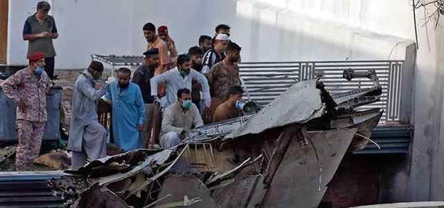 巴基斯坦空难细节曝光：巴基斯坦客机失事97人丧生，仅有2人生还