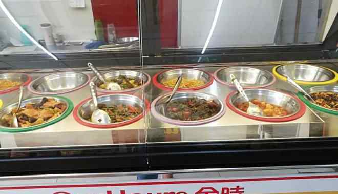 快餐菜品 便利店的盒饭为什么和盖饭的菜品重合度这么高？