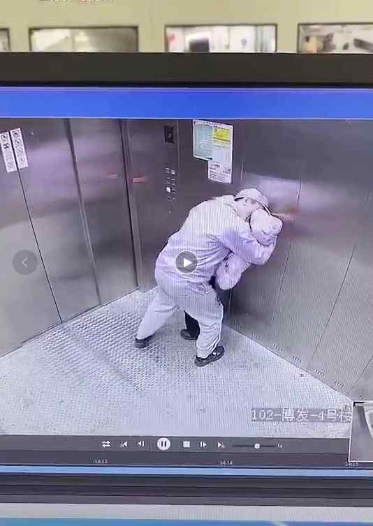 上海新视觉 11秒电梯不雅视频疯传，主角是上海2例新冠确诊者？真相来了！