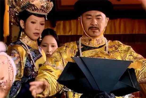 胡蕴蓉 《甄嬛传》中，唯一一位敢指着宜修鼻子骂的嫔妃，宜修却无可奈何！