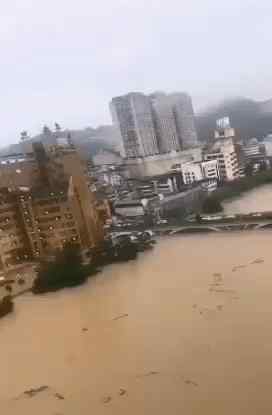 长江第2号洪水预计4天抵达武汉 南京发布红色预警