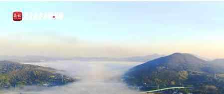 江苏句容乡村平流雾景观似仙境 为什么会出现这个美景