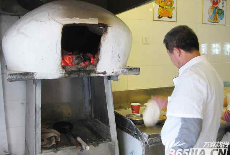 烧饼购物 小小烧饼“挑逗”合肥人味觉 合肥特色下塘烧饼最全盘点