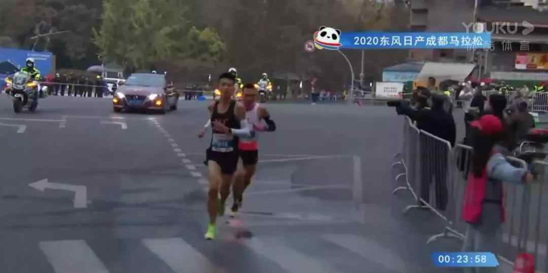 李子成 成马李子成2:13:06夺男子冠军 丁常琴获女子冠军